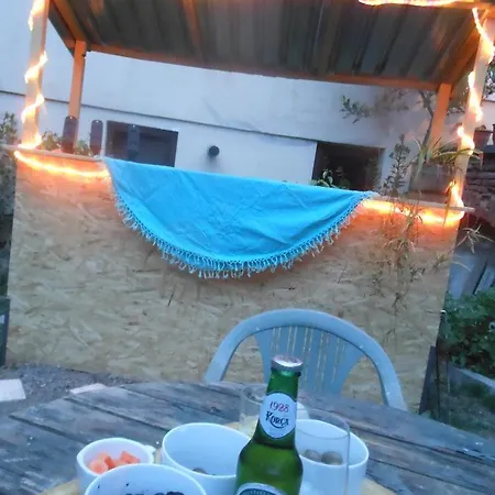 Stars Of Sunrise Ecohostel * Korce
